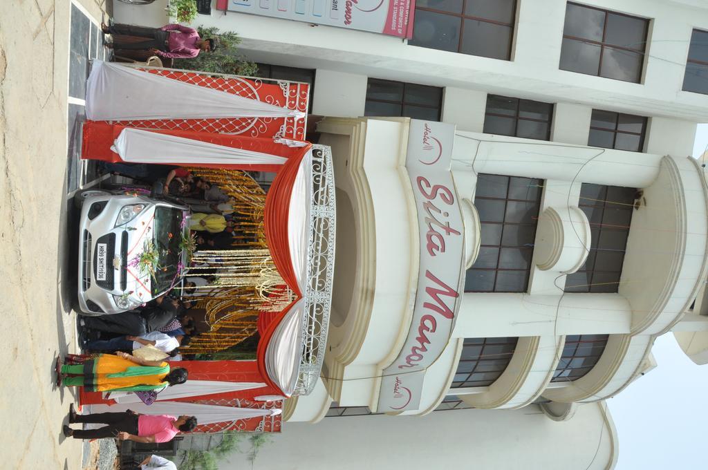 Hotel Sita Manor Gwalior Εξωτερικό φωτογραφία