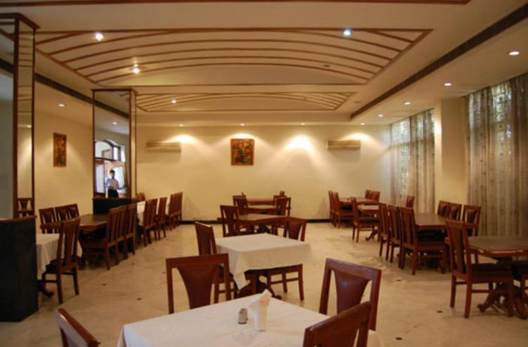 Hotel Sita Manor Gwalior Εξωτερικό φωτογραφία